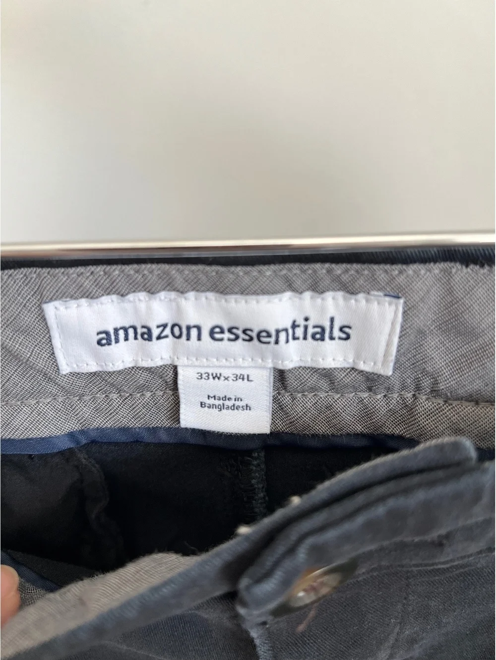 Amazon Essentials Men’s Chino Pant 33x34 Black Straight Flat Front Casual Cotton